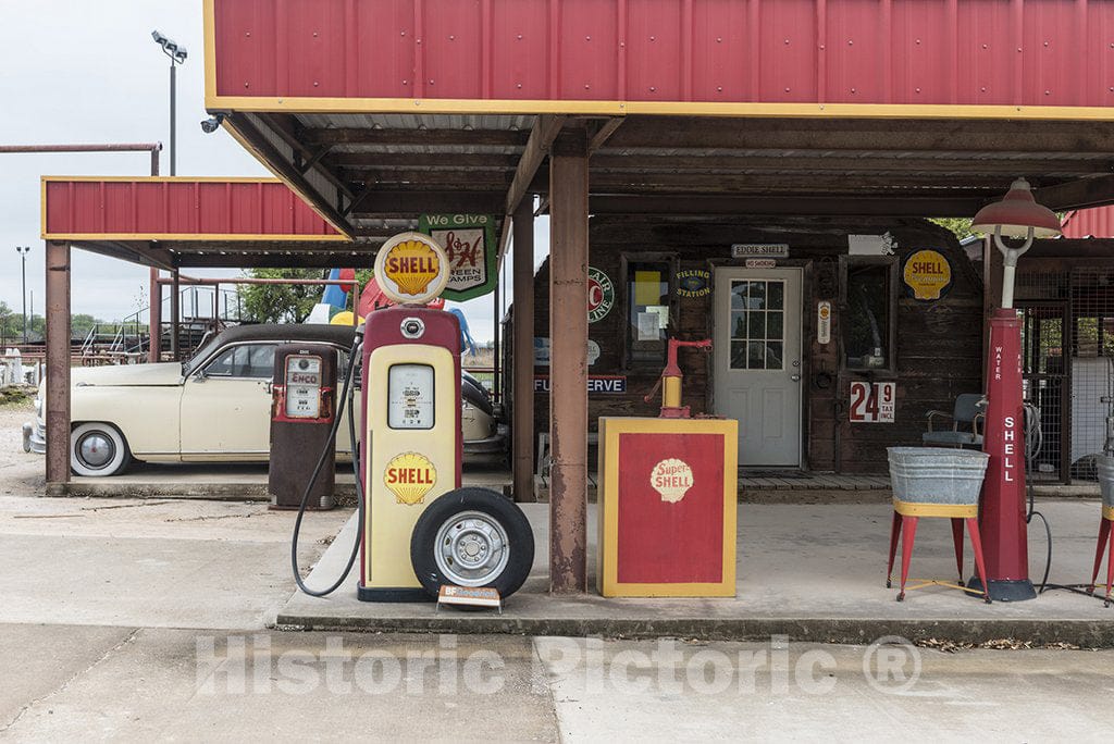 Marble Falls, TX Photo - A re-Created Shell Gasoline Station at The Pottery Ranch Pottery Store in Marble Falls, Texas