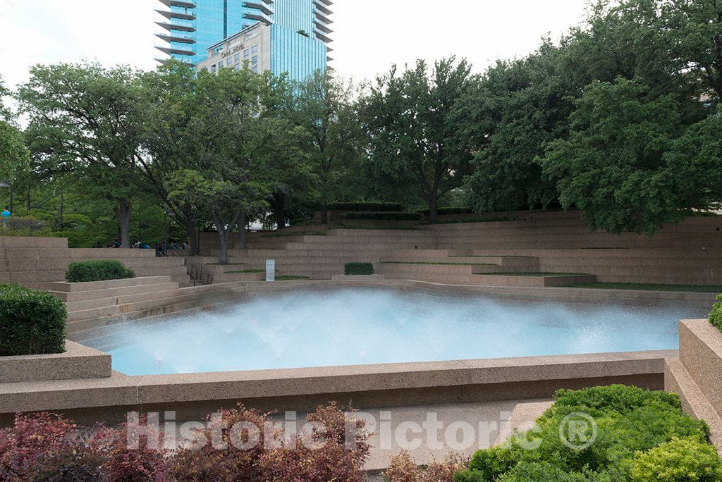 Photo- A Triangular Pool Within The 1974 Fort Worth Water Gardens, Designed by New York Architects Philip Johnson and John Burgee and Dedicated to The City of Fort Worth, Texas