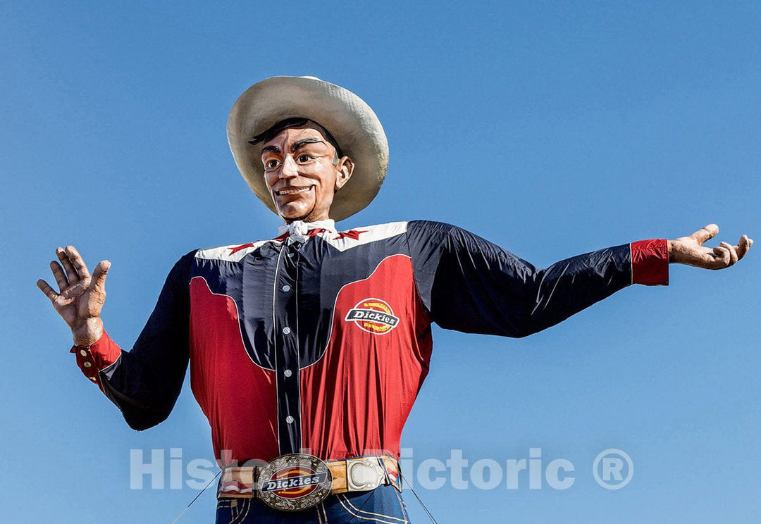 Dallas, TX Photo - Big Tex is a 55-Foot Tall Statue of The State Fair of Texas-