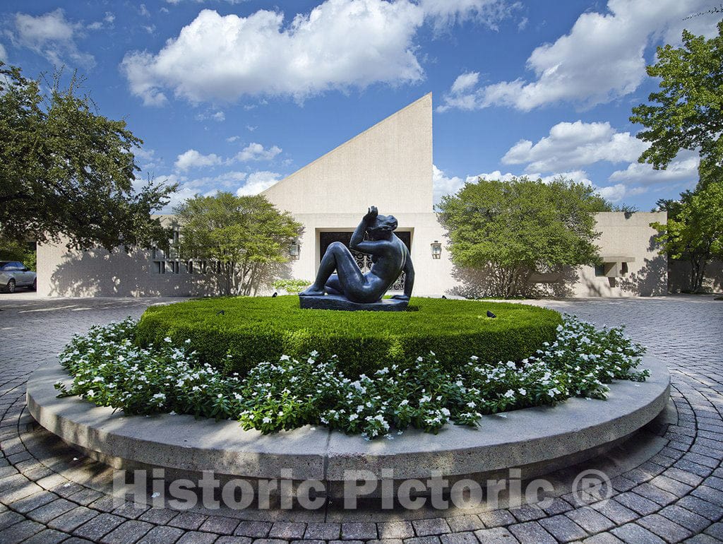 Fort Worth, TX Photo - Acclaimed International Architect I.M. Pei Designed This Modernist Home in The Westover Section of Fort Worth, Texas