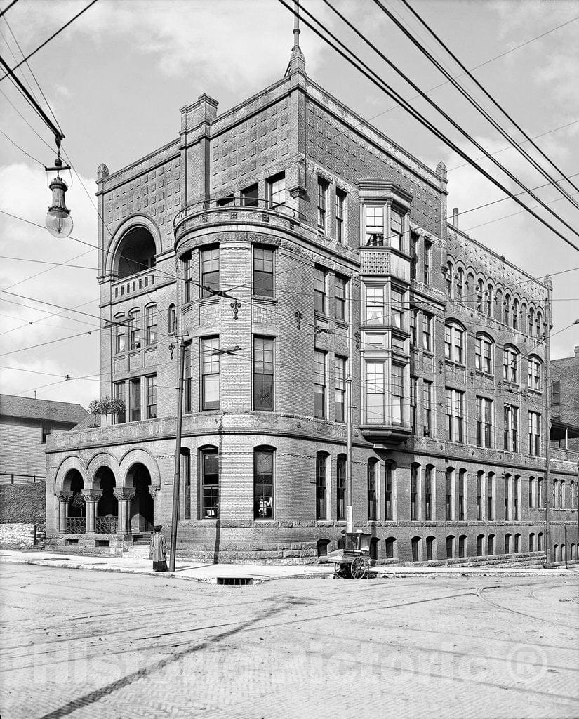 Kansas City Historic Black & White Photo, The Original Home of the Kansas City Club, c1906 -