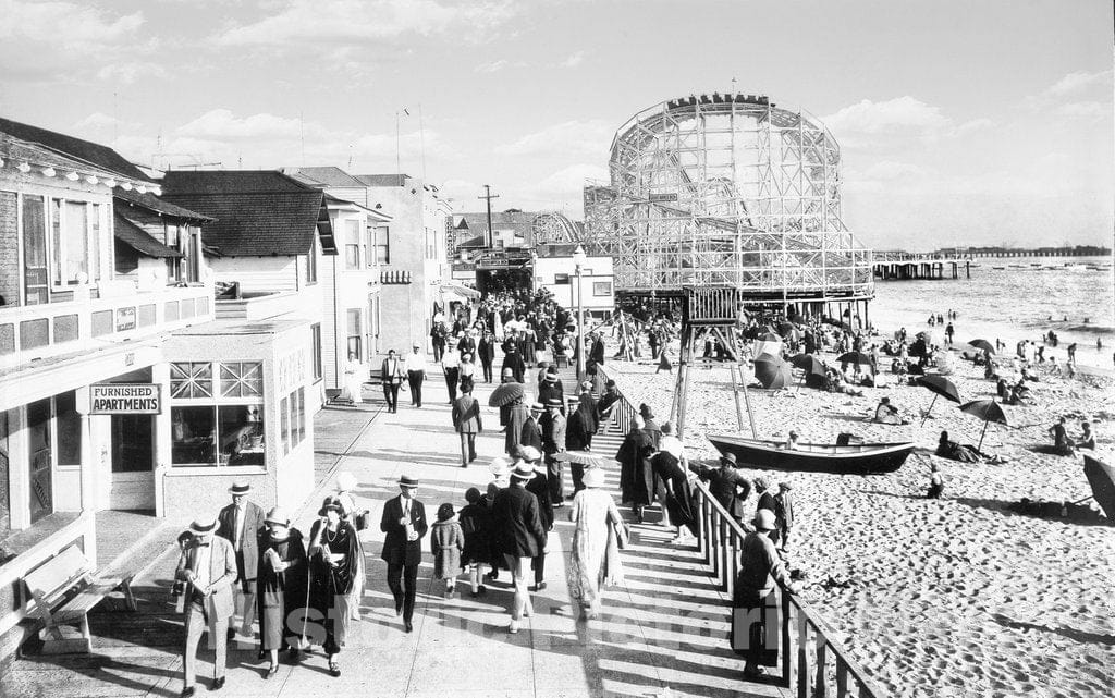 Los Angeles Historic Black & White Photo, The Concrete Boardwalk in Redondo Beach, c1920 -