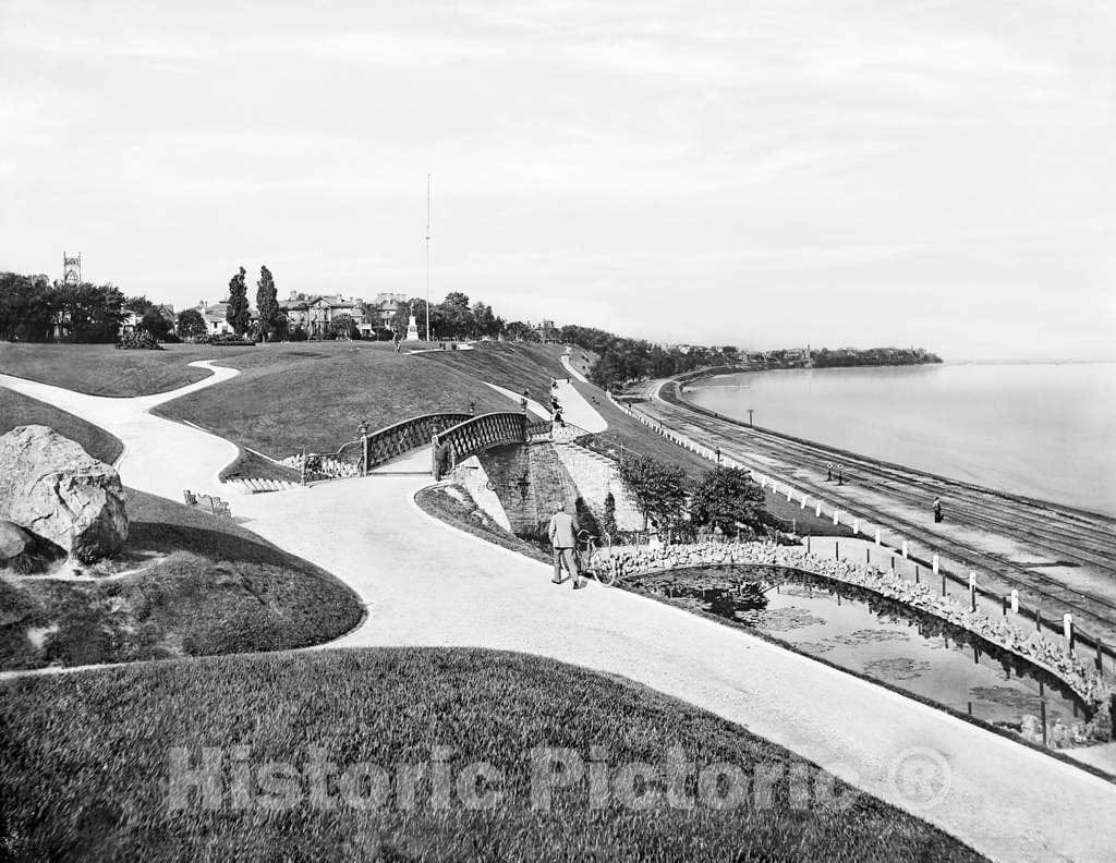 Historic Black & White Photo - Milwaukee, Wisconsin - Juneau Park, c1903 -