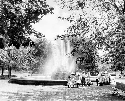 Historic Black & White Photo - Minneapolis, Minnesota - The Fountain in Logan Park, c1904 -