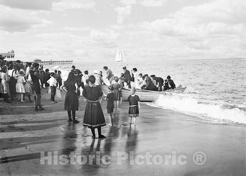 New Jersey Historic Black & White Photo, Landing at Ocean Grove, c1905 -