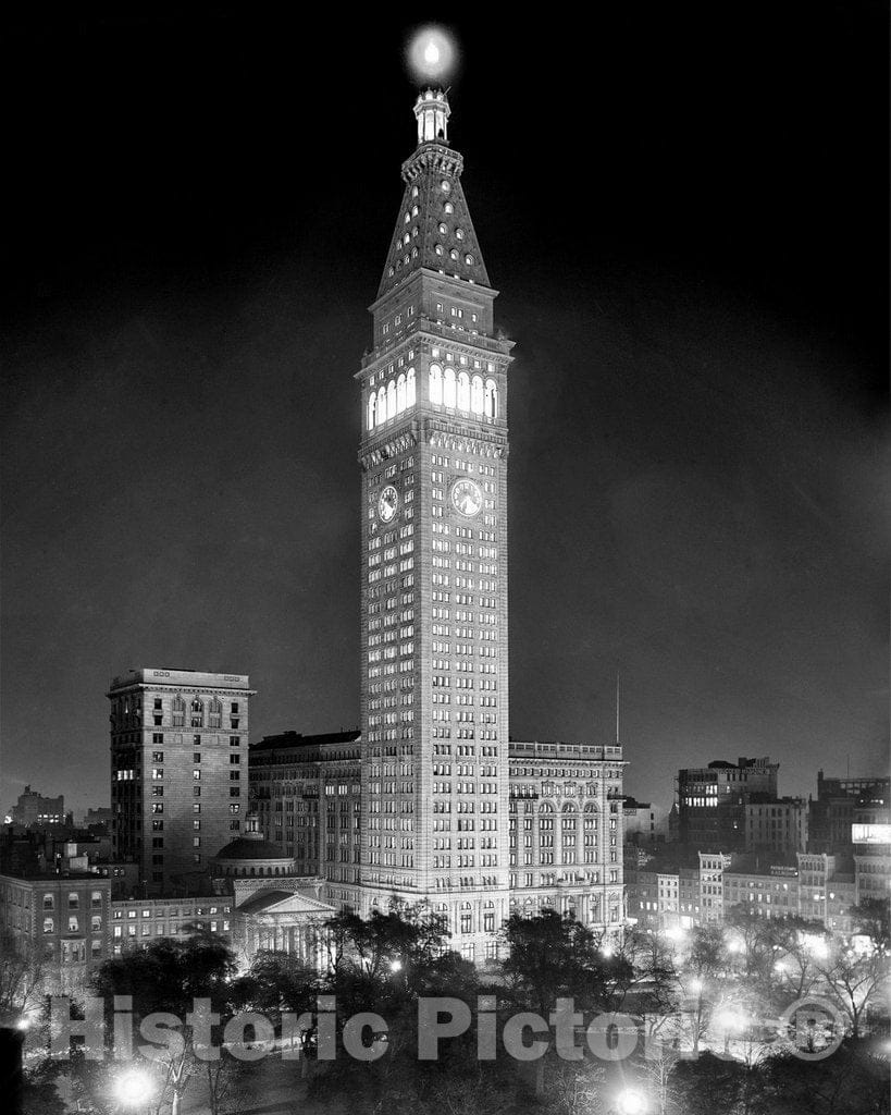 Historic New York City, New York - The Metropolitan Insurance Building, c1914 | test2