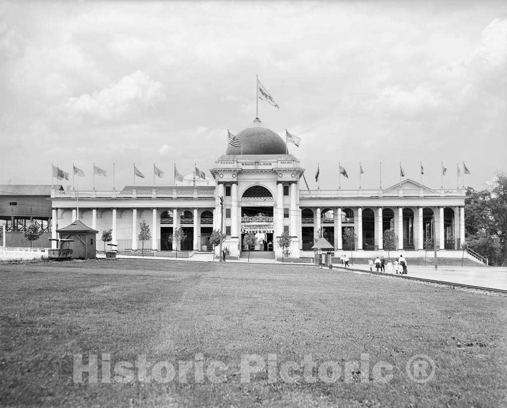 Historic Black & White Photo - Pittsburgh, Pennsylvania - The Entrance to Wonderland, c1906 -