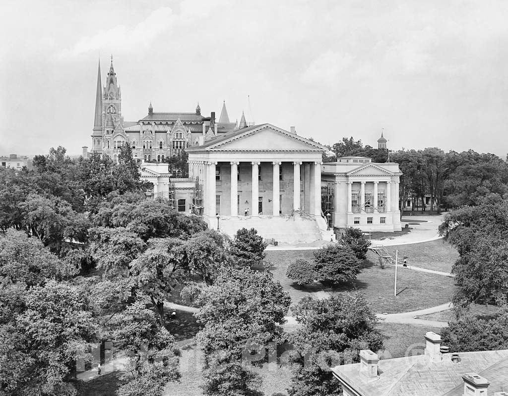 Historic Black & White Photo - Richmond, Virginia - The Virginia State Capitol, c1908 -