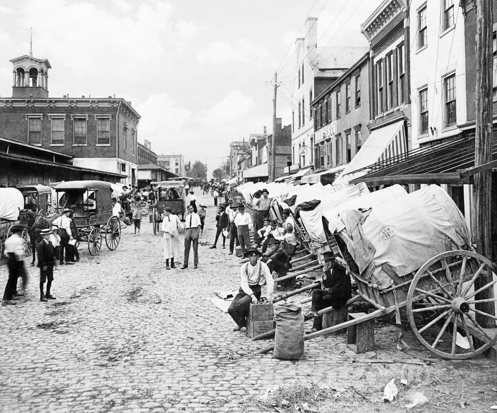 Historic Black & White Photo - Richmond, Virginia - Hucksters Outside the Sixth Street Market, c1908 -