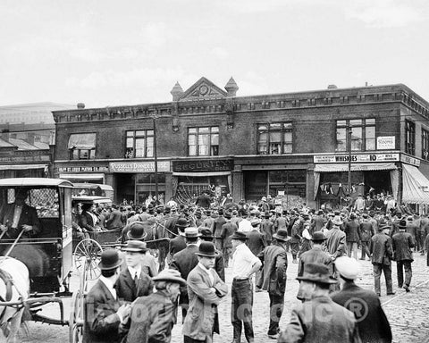 Historic Black & White Photo - St. Louis, Missouri - Crowd Waiting for Taft, c1908 -