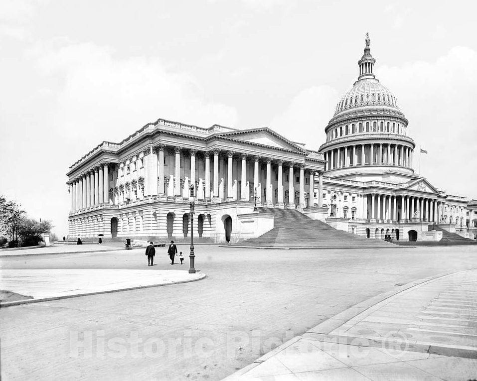 Historic Black & White Photo - Washington, DC - U.S. Capitol Building, c1902 -